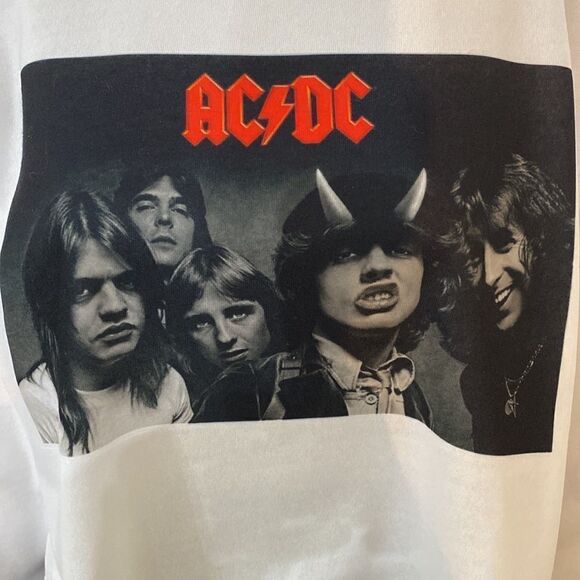 New AC/DC Rock Band Heavy Metal Mid-Weight Active Sweatshirt Size Large - Picture 3 of 3
